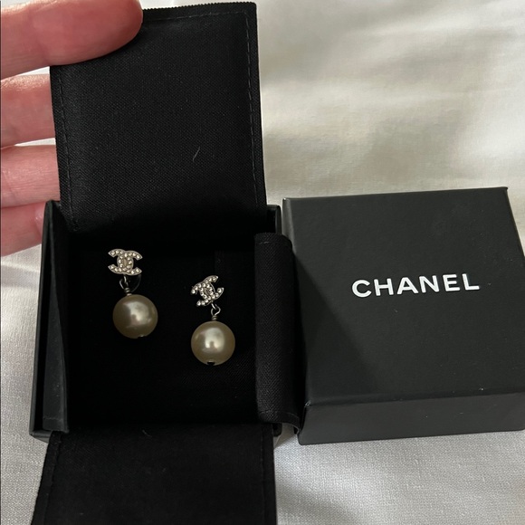 CHANEL Pearl and Silver Crystal Earrings - Picture 1 of 2
